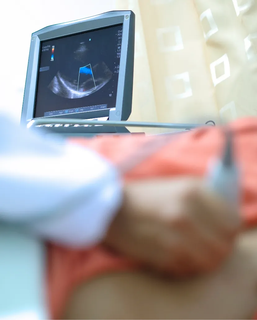 診療を受ける男性