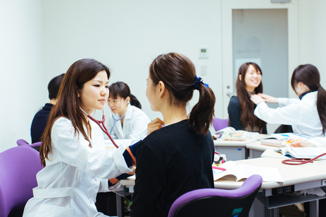 新版テュートリアル教育 [単行本] 東京女子医科大学医学部テュートリアル委員会